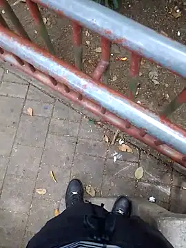 FeloBad élő XXX-chatje