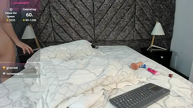 DemonFoxx's Live XXX Chat