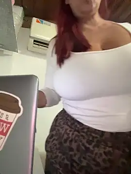 Chat XXX ao vivo de Sofyalone_