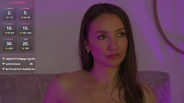 XXX chat uživo modela Eva_Devine