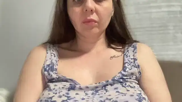 Darsy_Rox's Live XXX Chat