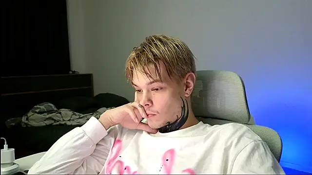 DENIS_HERE 即時 XXX 聊天