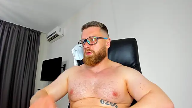Findom_guy webkamerás műsora