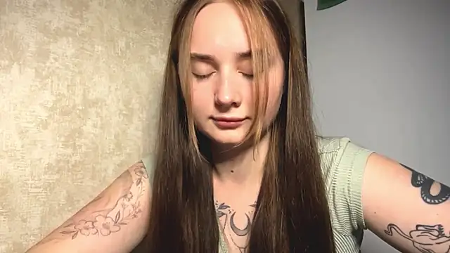 JudyNovingerのライブXXXチャット