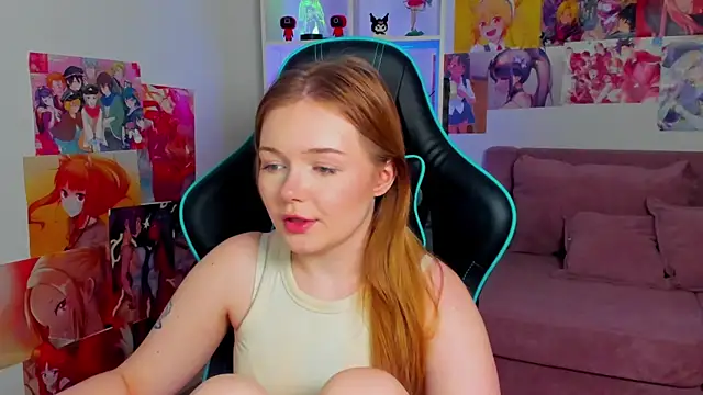 ElinaVale webcam show