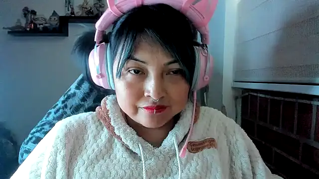 Živá chatovací místnost Shaddycute_