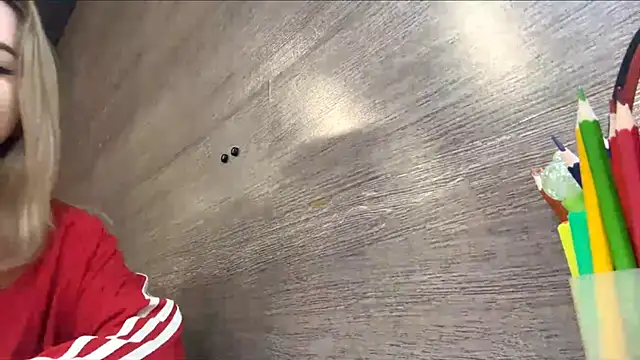 Živý XXX chat MiaLiluna