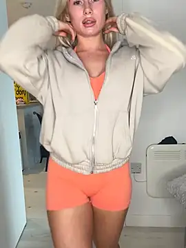 SexySaraxxoon Webbikameraesitys