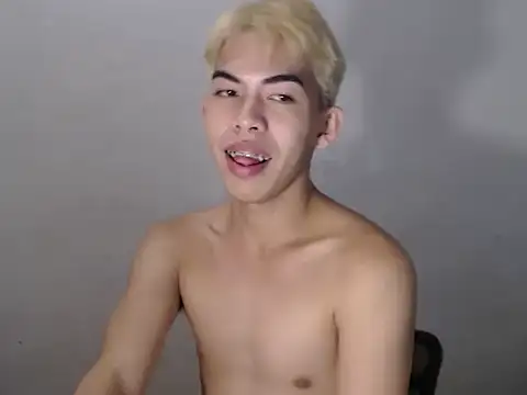 Urhotsilverboy 网络视讯表演