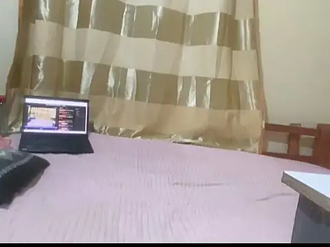 ladymystiquee1's Live Chat Room