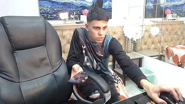 XXX chat uživo modela Ethanx18_
