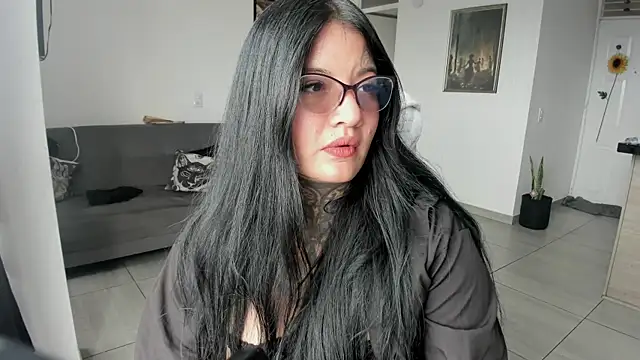 Unatatuada live XXX chat