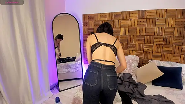 freyaa__1's Live XXX Chat