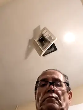 bobby69cock Show in webcam