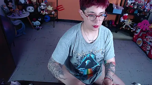 MissMiia2's Live XXX Chat
