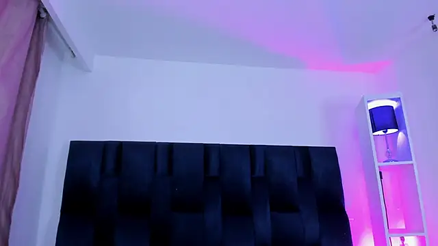 Stefyrossy's Live Chat Room