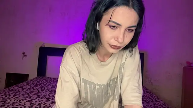 SuccubKira 라이브 XXX 채팅