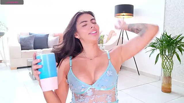 SarahPreston 现场XXX聊天