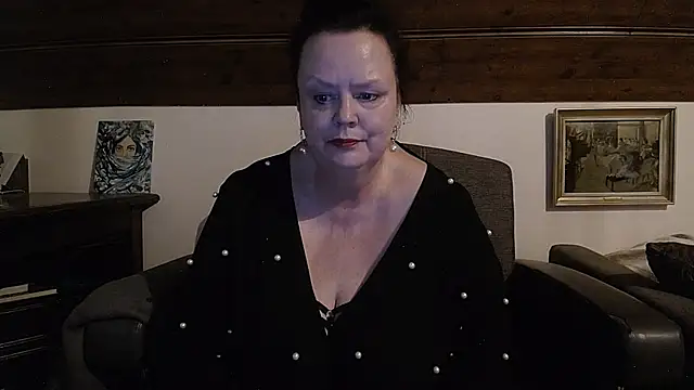 TiffanyMature's Live XXX Chat