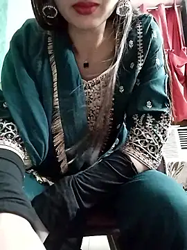 Noor_Darliing 在線直播表演