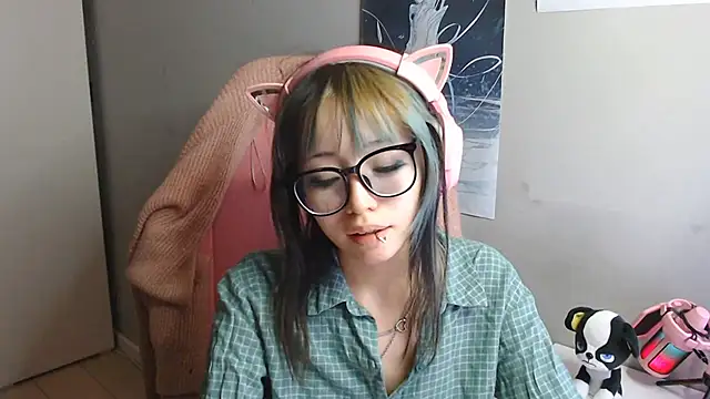 Chat XXX en directo de SaxonDibs