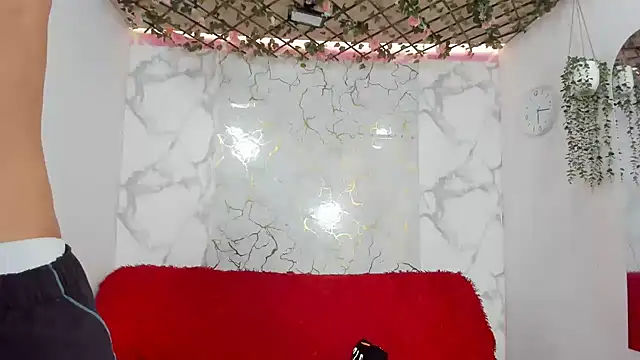 heyy_noah11 即時 XXX 聊天