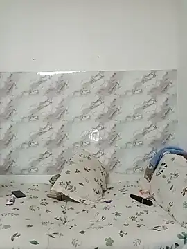Babymomma98 élő XXX-chatje