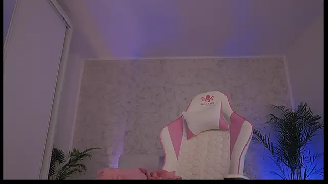 Živá chatovací místnost Ava-Diamond