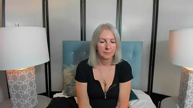 Chatroom XXX en direct de EricaTop
