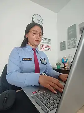 Queen_linda1's Live Chat Room