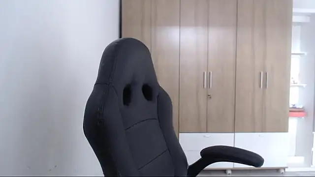 RoxanaLove9 라이브 XXX 채팅