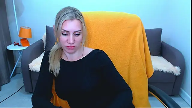 Polina-Ray Live chatroom