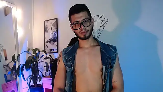 Colby_brown03のウェブカメラショー