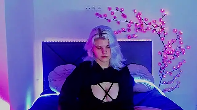 JoannLowe's Live XXX Chat