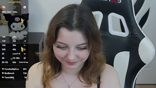 Chat +18 de pretty_little_thing ao vivo