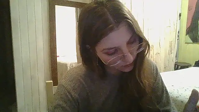 دردشة SweetyBabyDemon الجنسية المباشرة