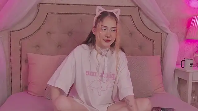SashaMeow's Webcam Show