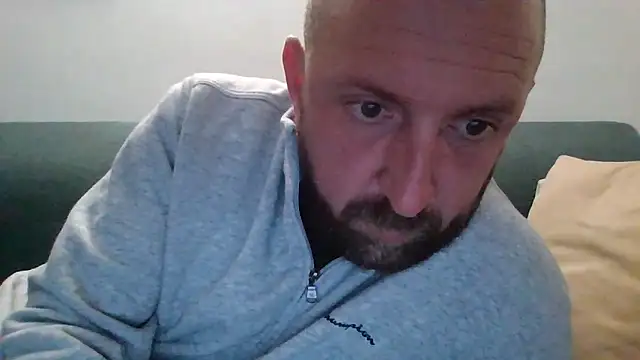 Chat XXX ao vivo de luca_beech88