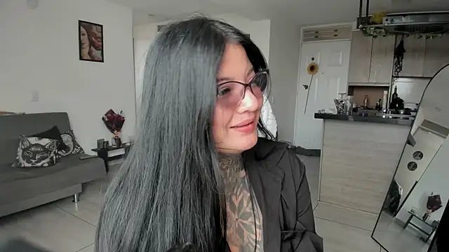 Unatatuada Live XXX-Chat