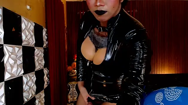 SeductiveTiaraのウェブカメラショー