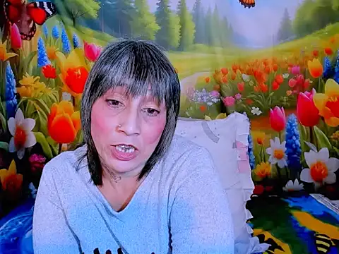 indianroxy's Live XXX Chat
