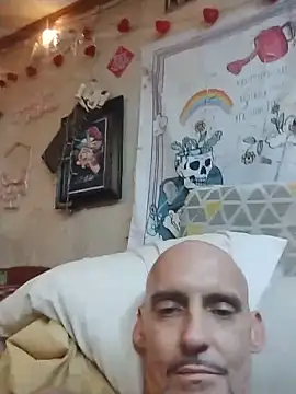 ClydeCan409's Live XXX Chat