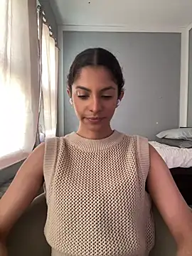 karlatiburcio Adlı Modelin Canlı XXX Sohbeti