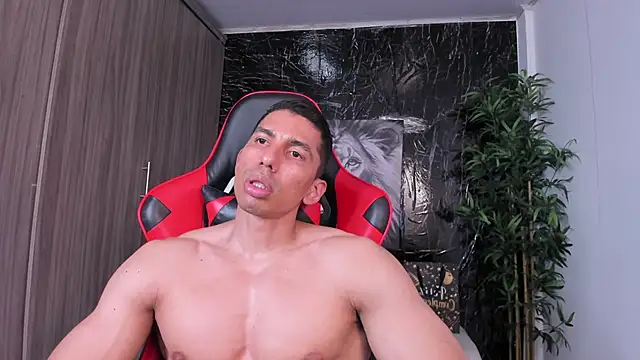 Erik_castle's Webcam Show