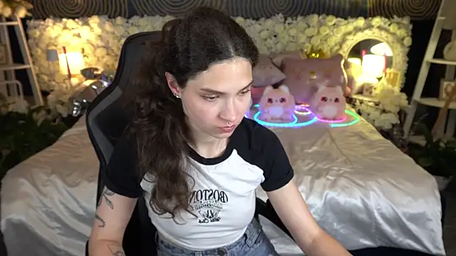 BabyFlowerr's Live XXX Chat