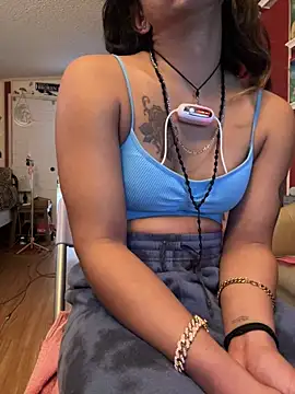 TranSexualJade95: онлайн-секс-чат