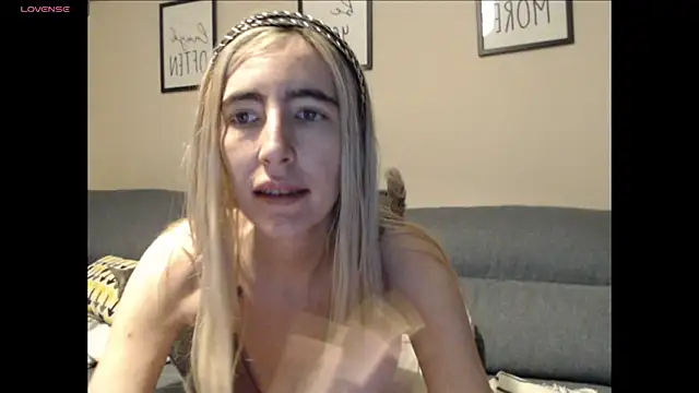 BarbieBlondieGirl's Live XXX Chat