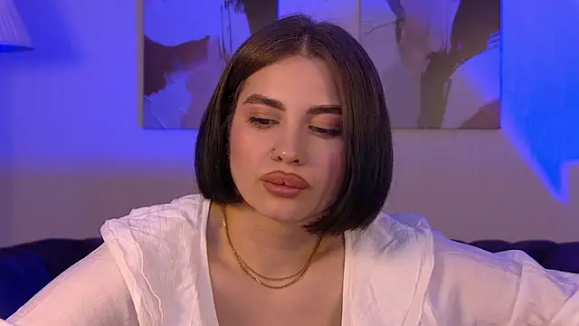 AdrianaToress élő XXX-chatje