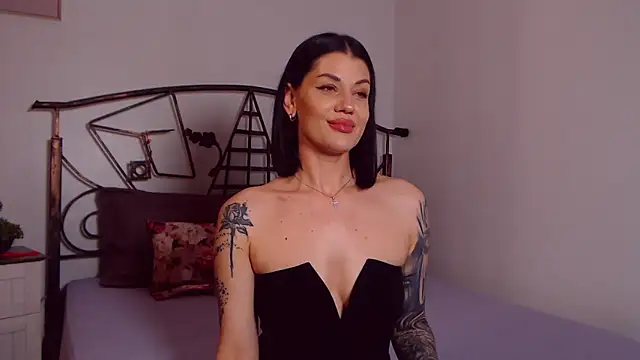 دردشة YvonneEverlee الجنسية المباشرة