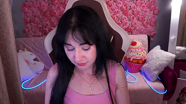 CarolinaaFoxyyy Chat XXX in diretta